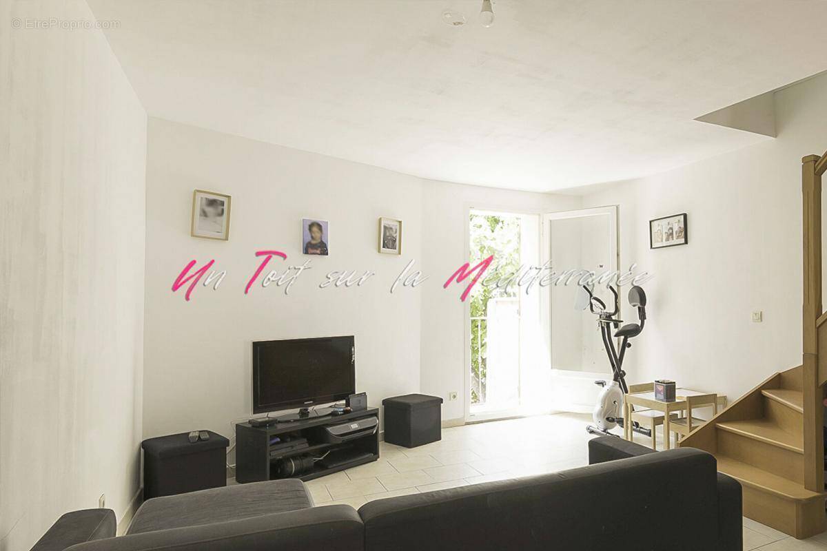 Appartement à PUGET-VILLE