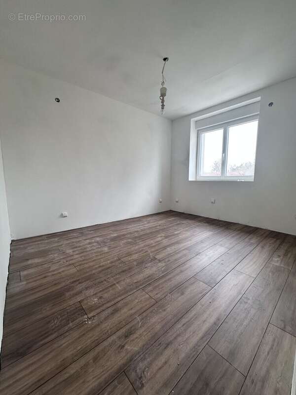 Appartement à LA VERPILLIERE