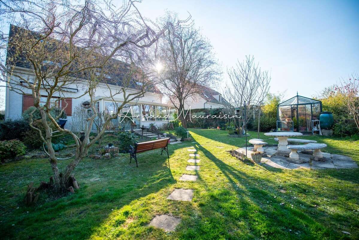 Photo 2 - Maison à ORRY-LA-VILLE