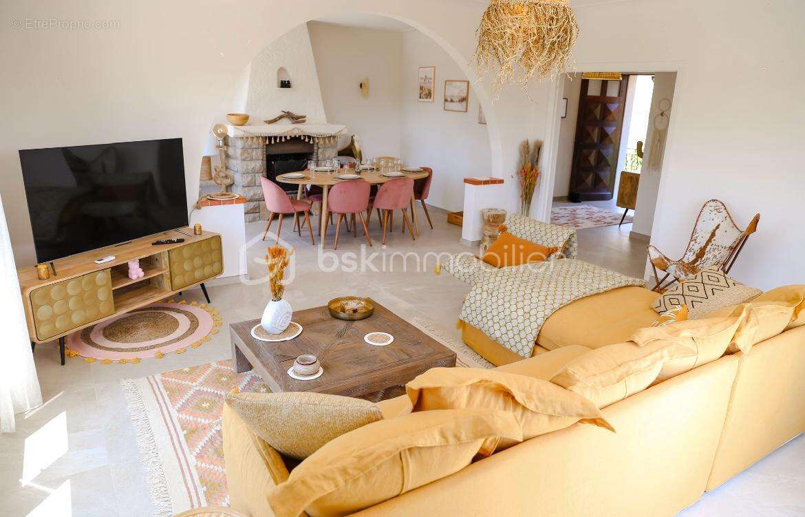 Maison à MOUGINS