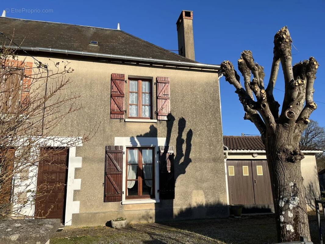 Maison à LATHUS-SAINT-REMY