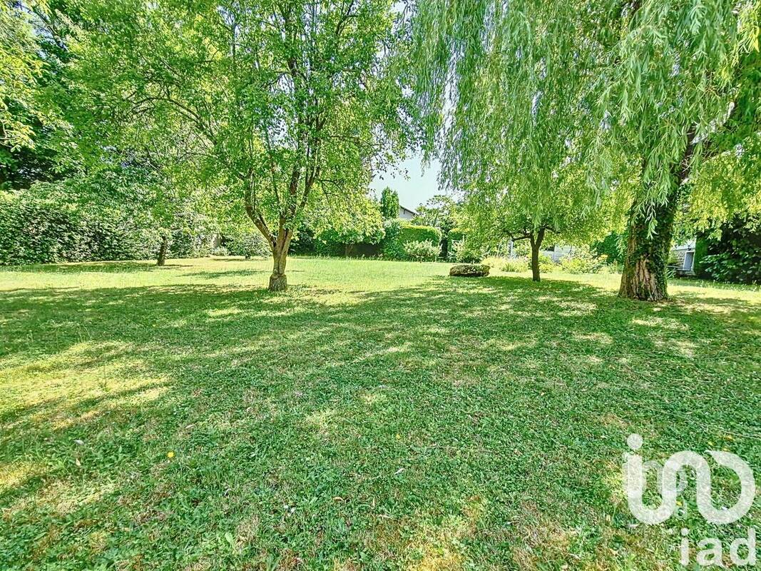 Photo 1 - Terrain à SAINTRY-SUR-SEINE