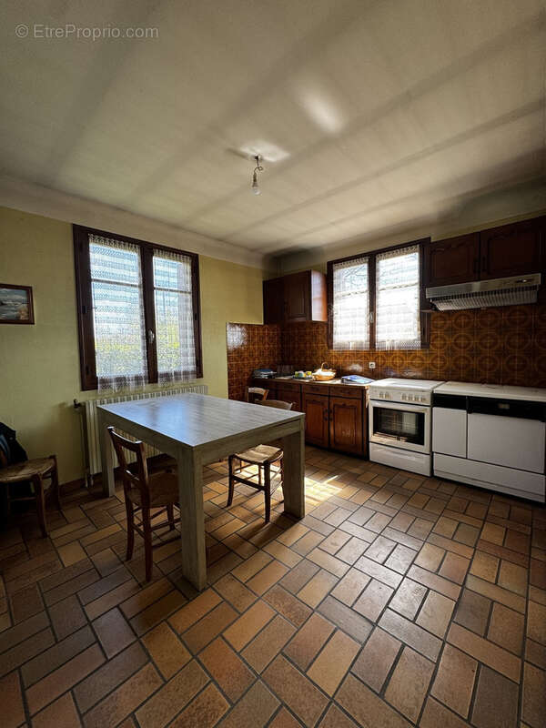 Maison à QUINS