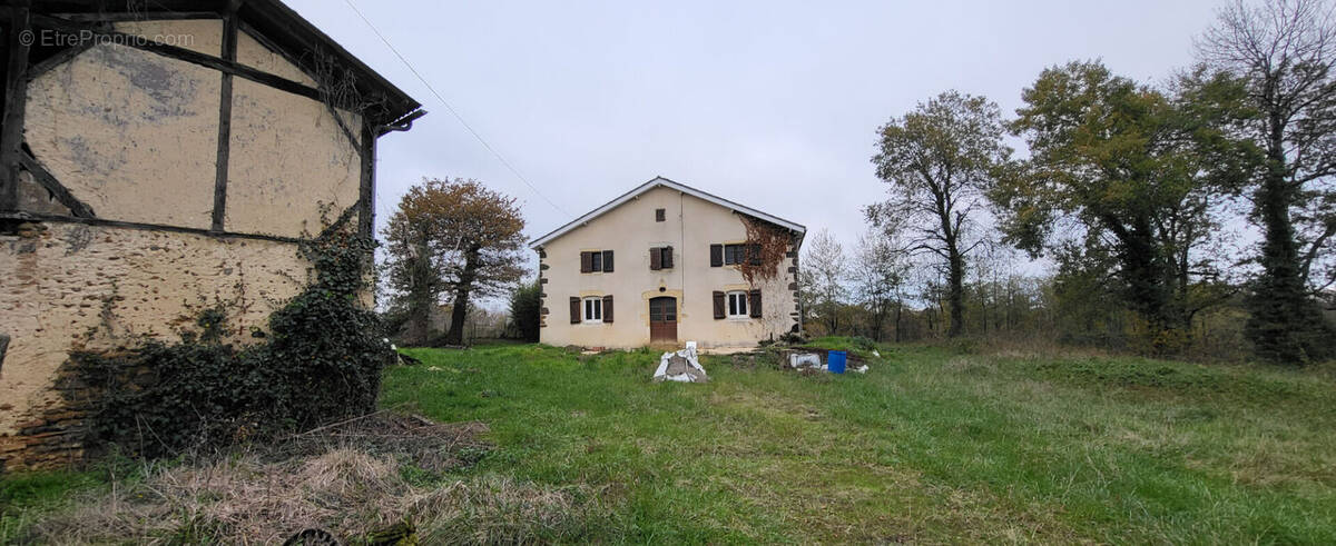 Maison à HAGETMAU