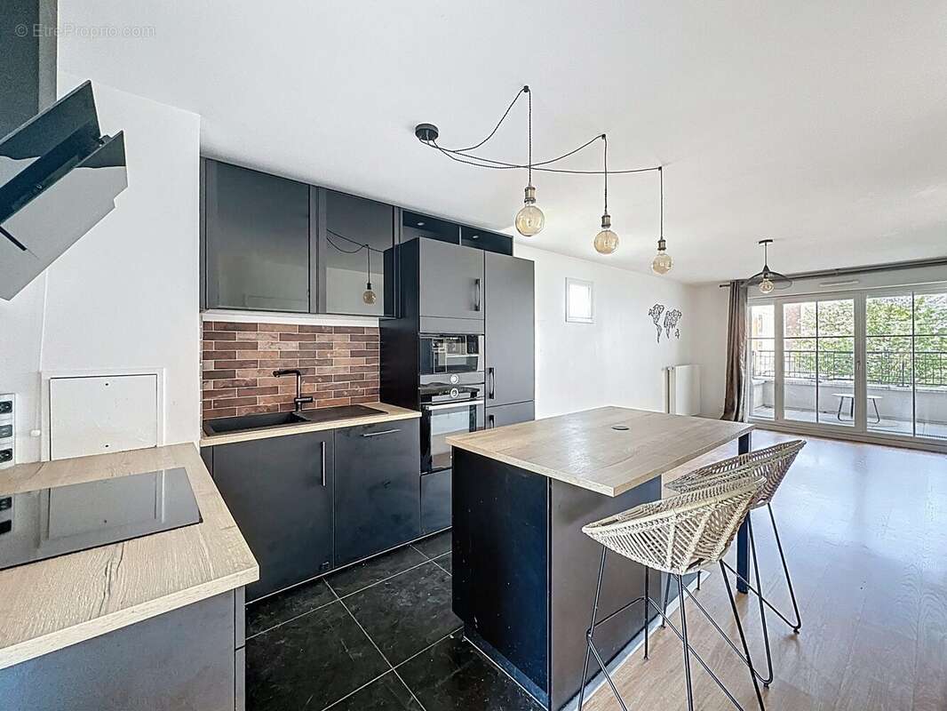 Appartement à MAISONS-ALFORT