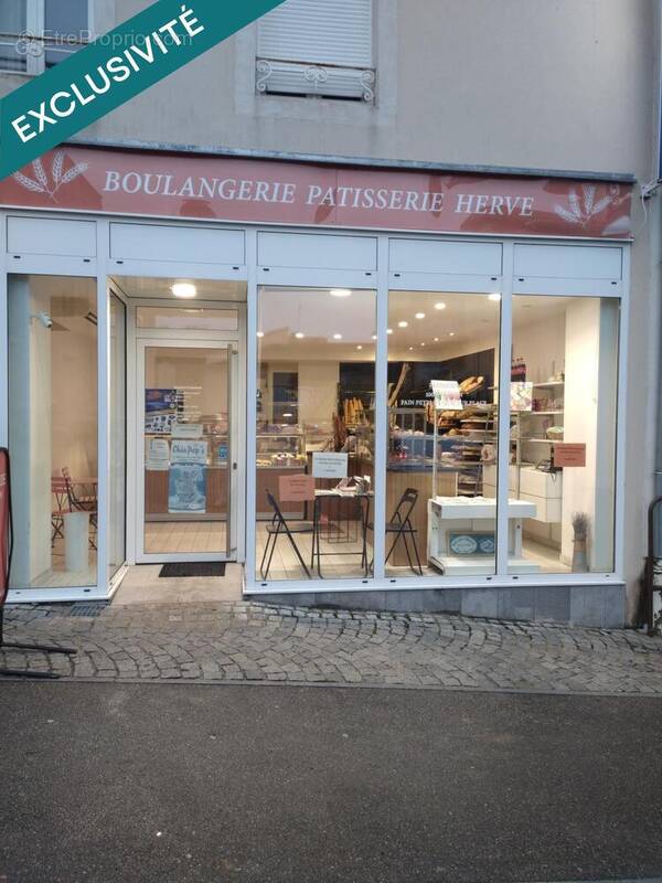 Photo 1 - Commerce à THIAUCOURT-REGNIEVILLE