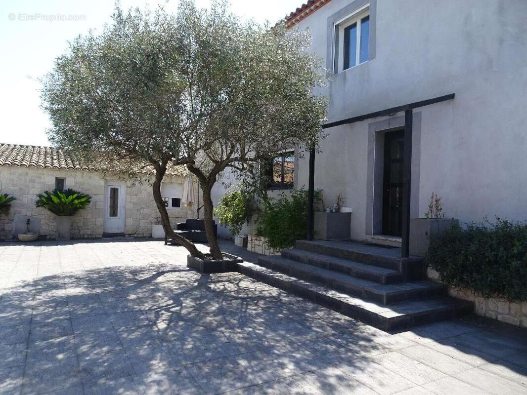 Maison à VILLETELLE