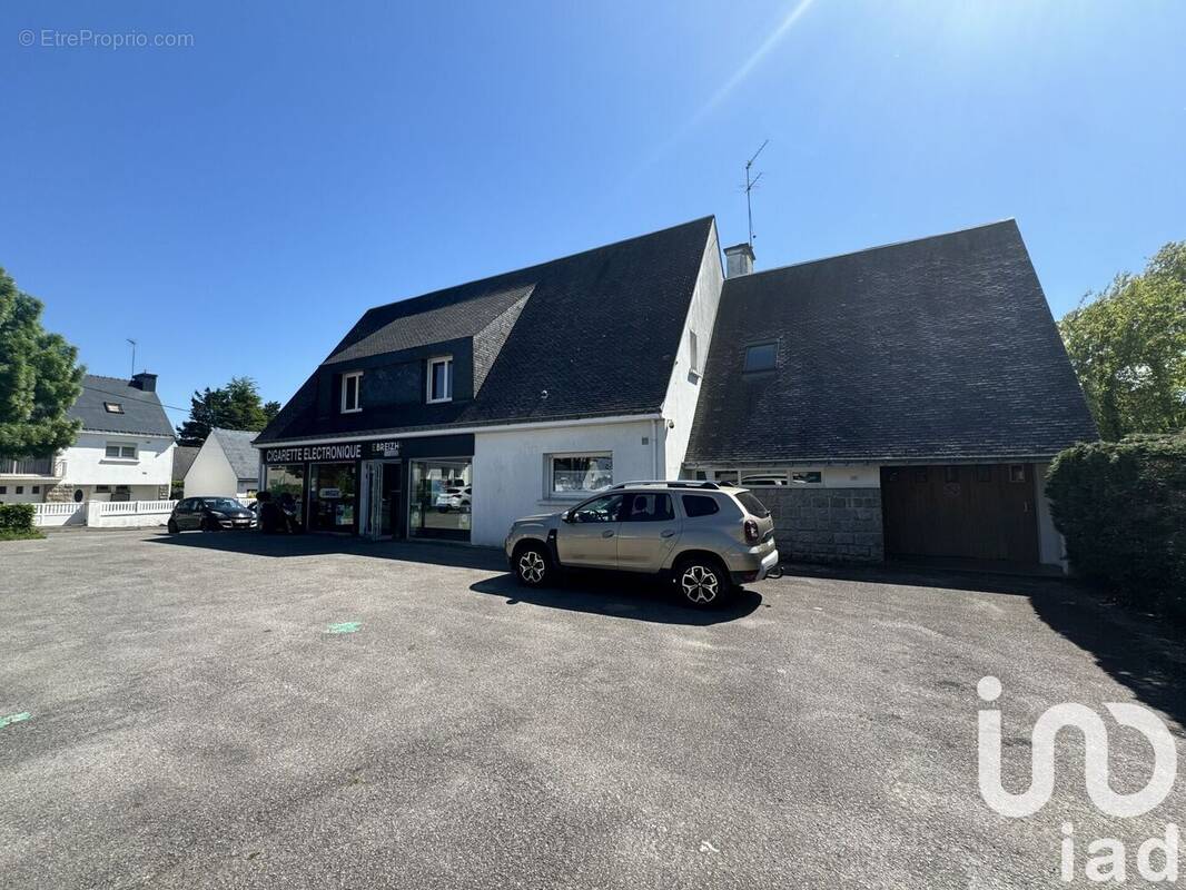 Photo 1 - Maison à SAINT-AVE