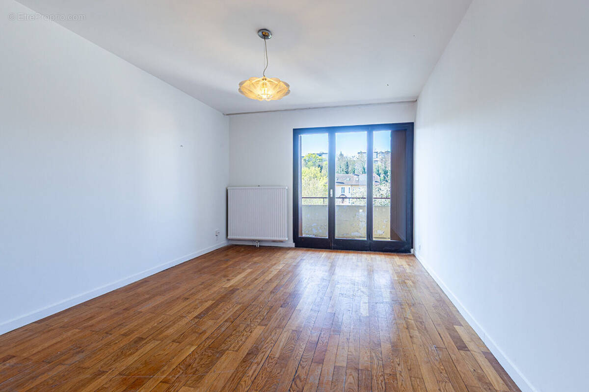 Appartement à CRAN-GEVRIER