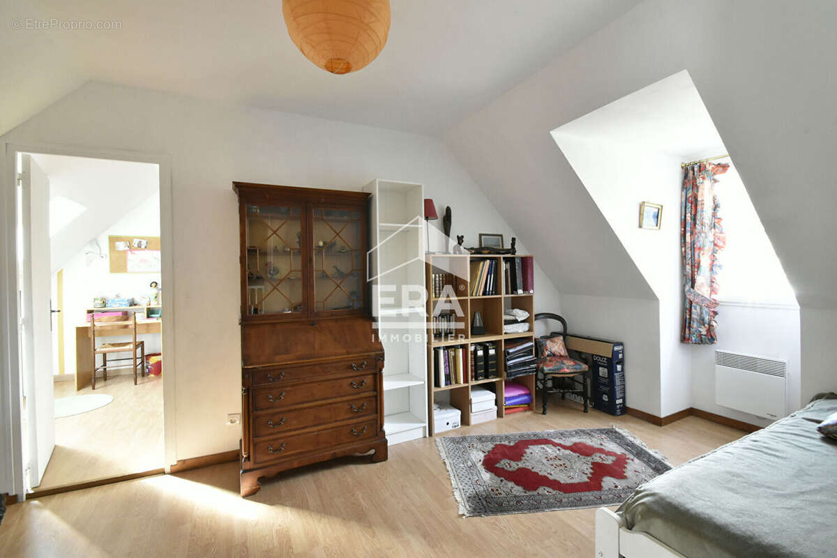 Maison à VILLIERS-SAINT-FREDERIC