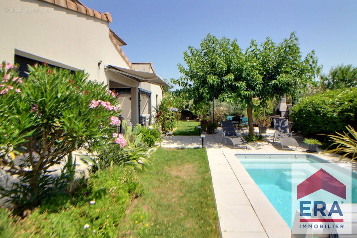 Maison à MONTELIMAR