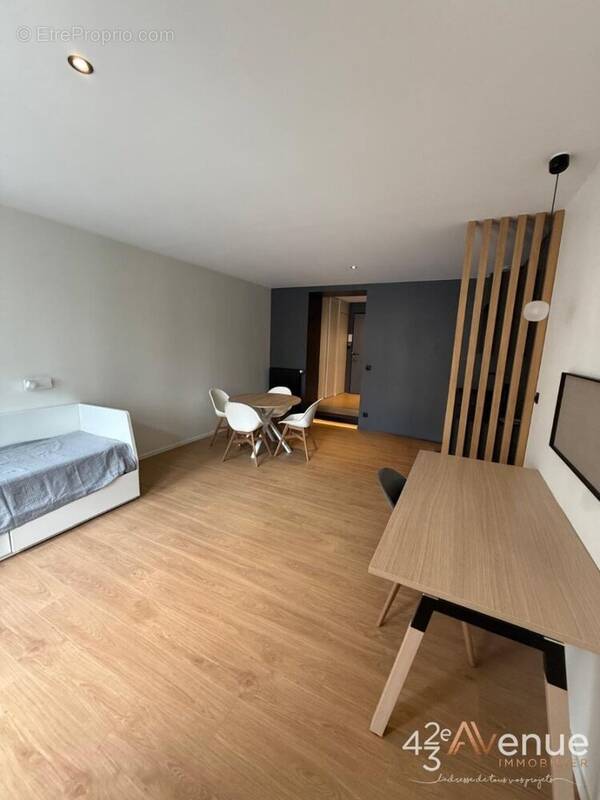 Appartement à SAINT-ETIENNE