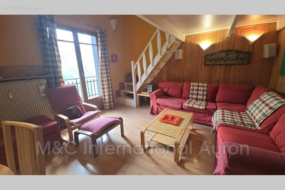 Appartement à SAINT-ETIENNE-DE-TINEE