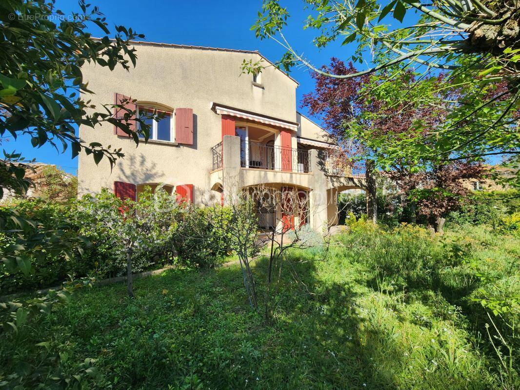 Maison à MONTELIMAR