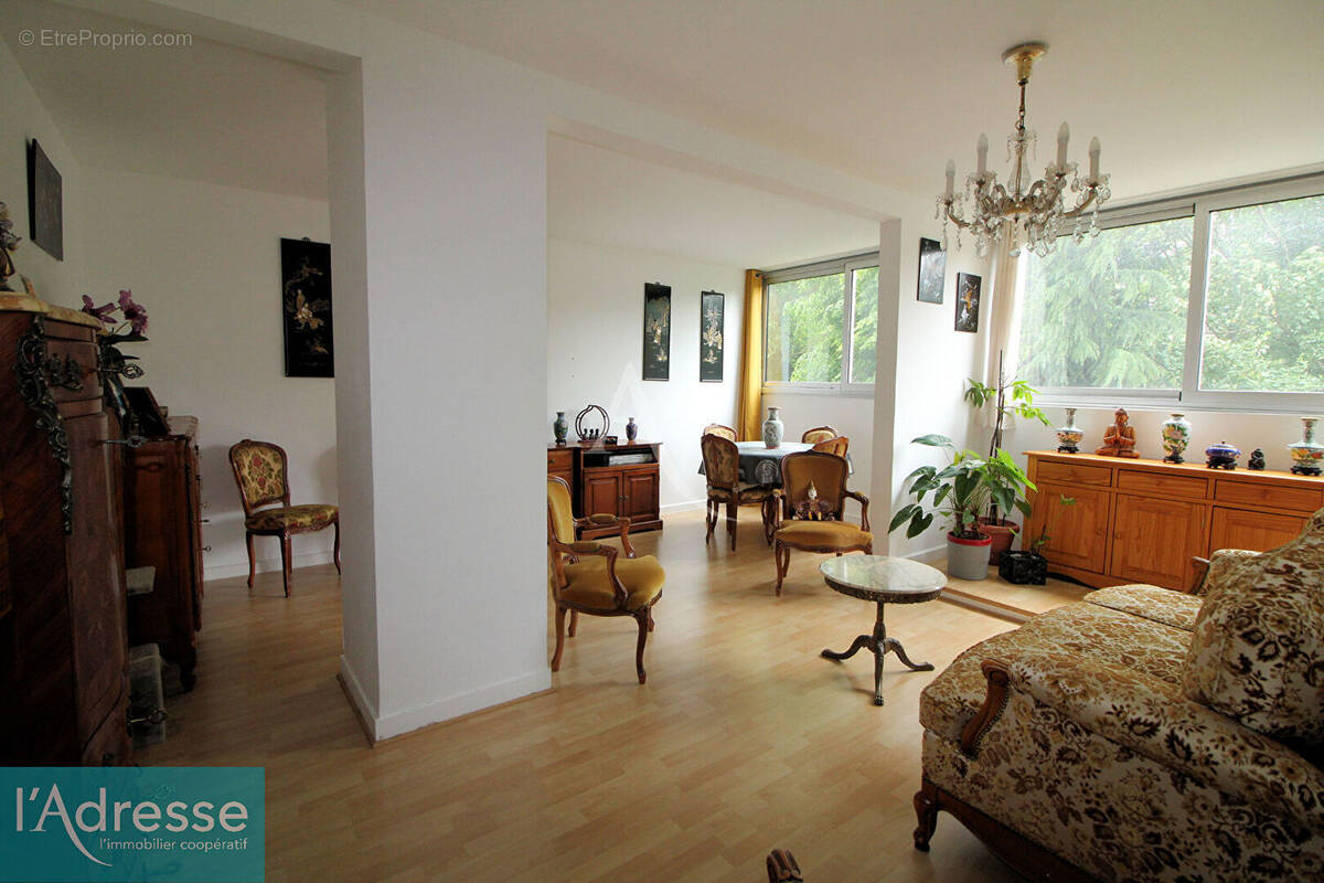 Appartement à SAVIGNY-SUR-ORGE