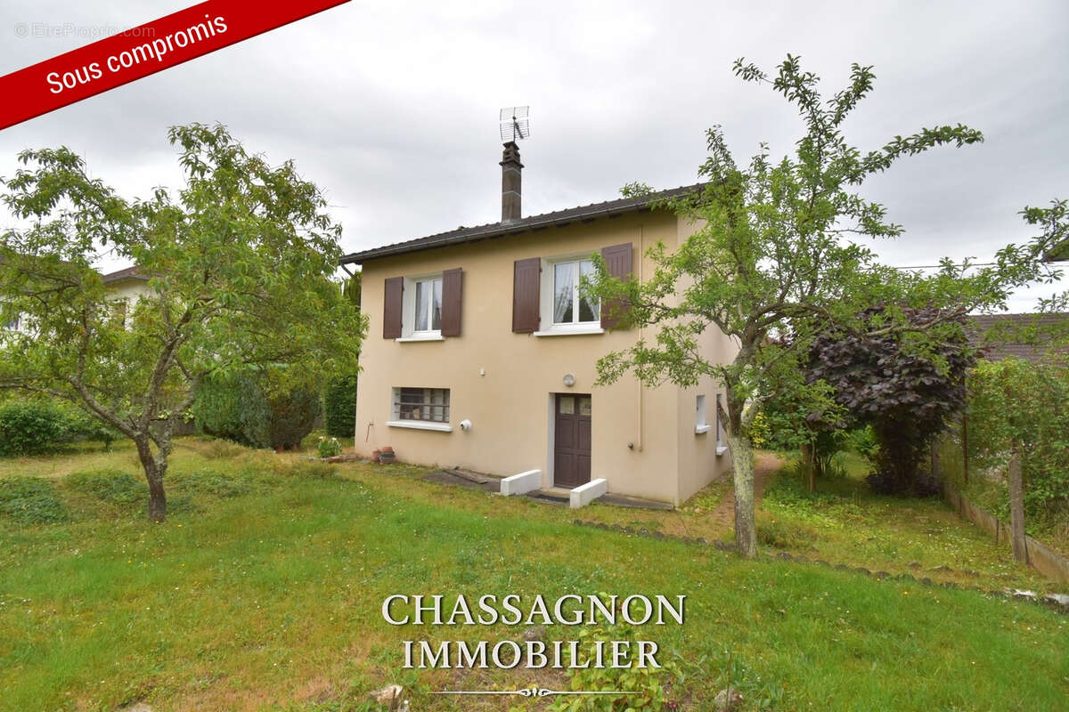 Maison à YZEURE