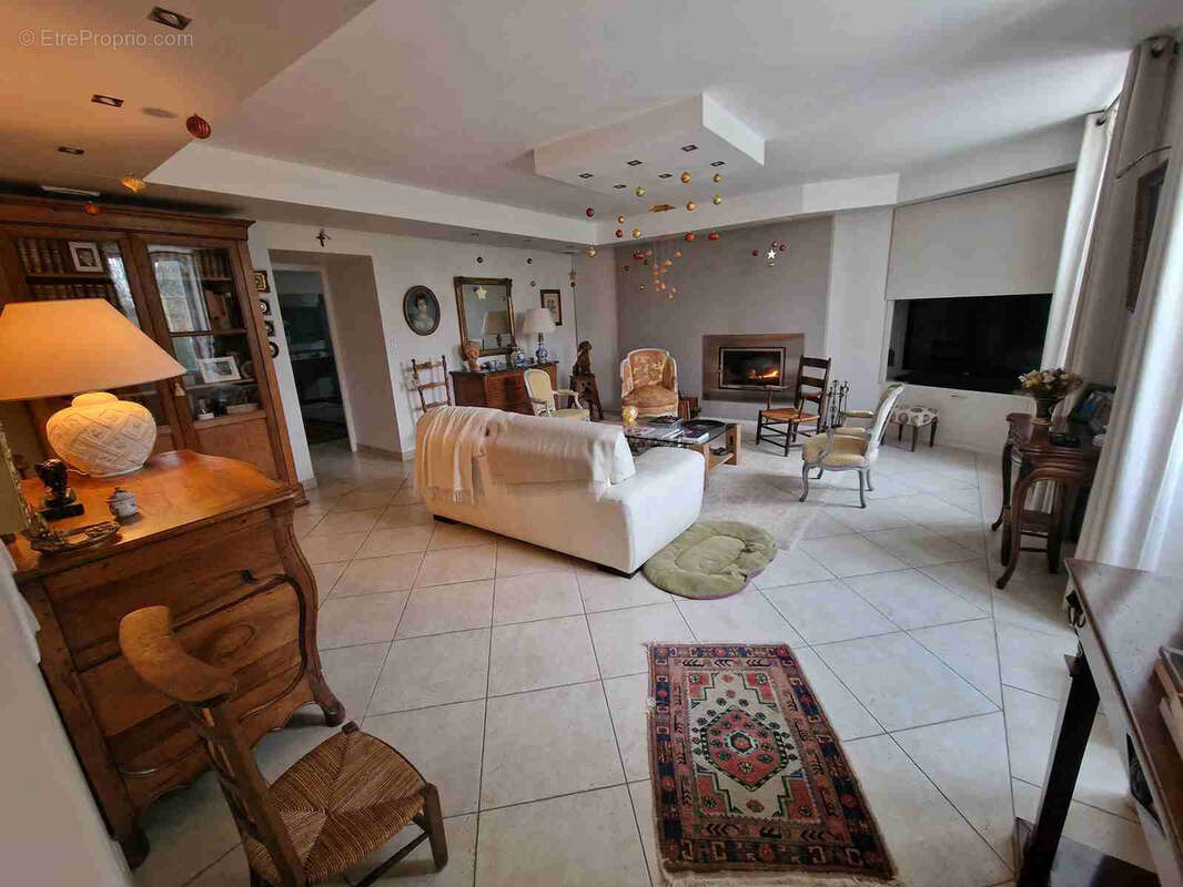 Maison à ANGLADE