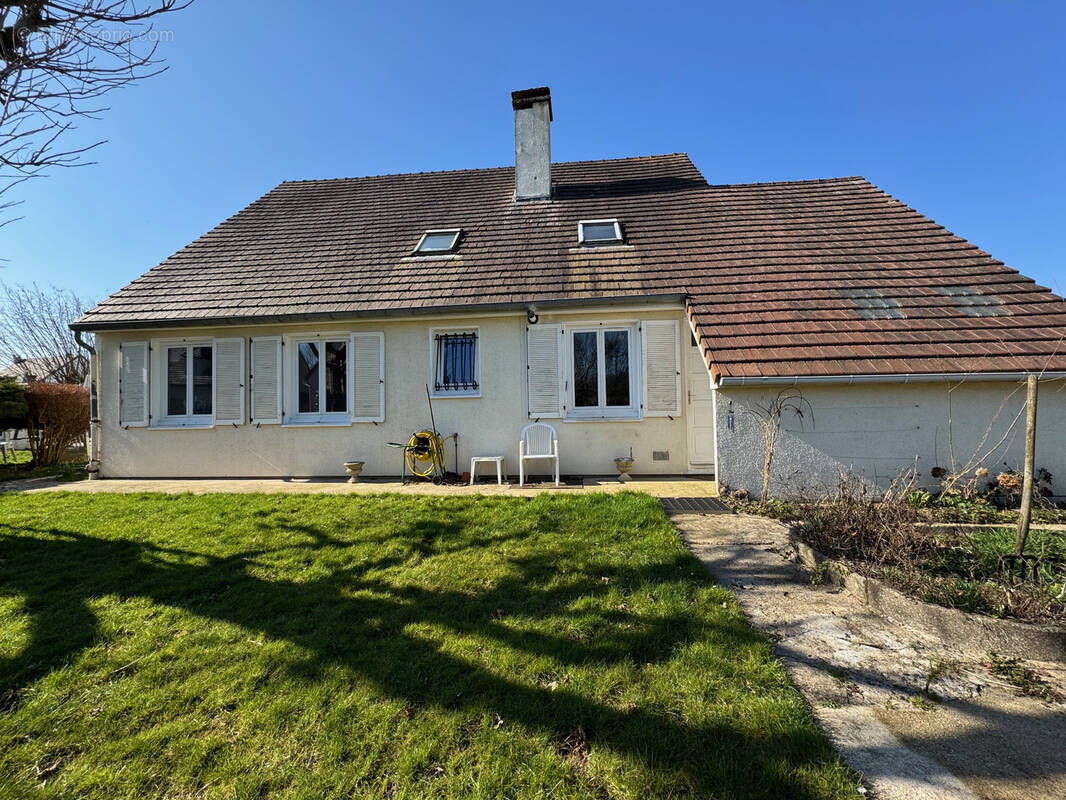 Maison à PLAILLY