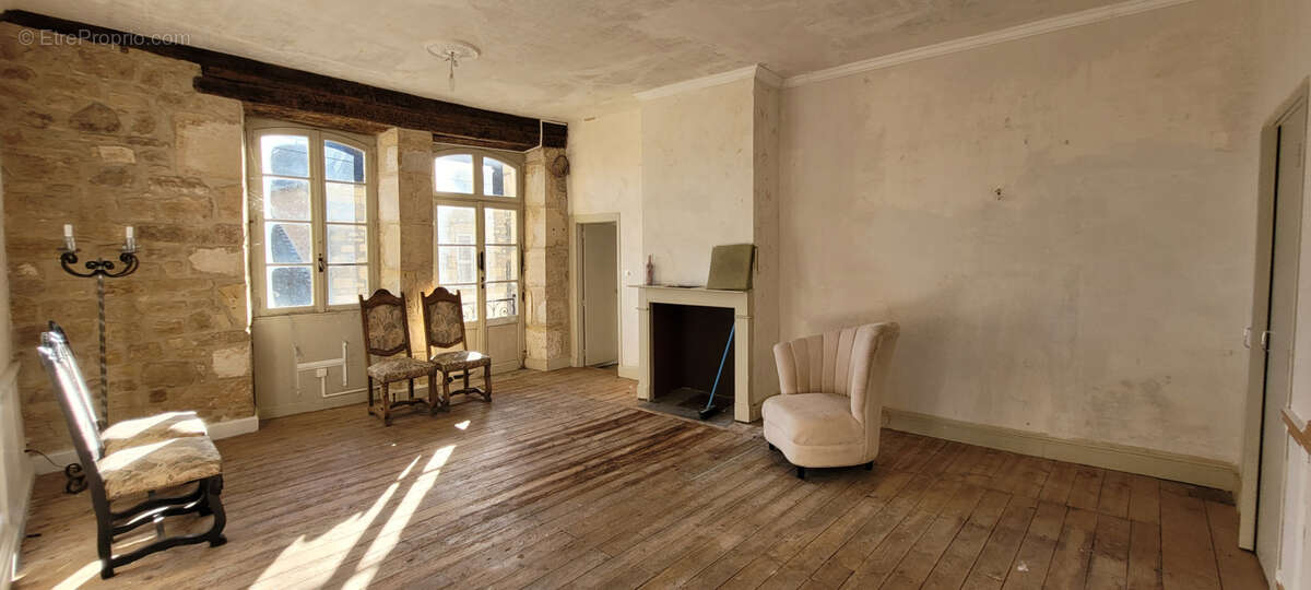 Appartement à AYEN