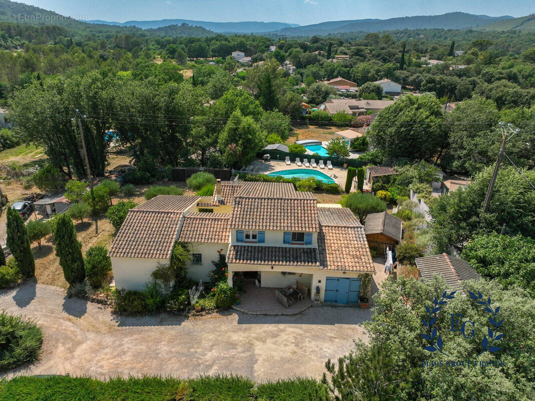 Maison à SAINTE-ANASTASIE-SUR-ISSOLE