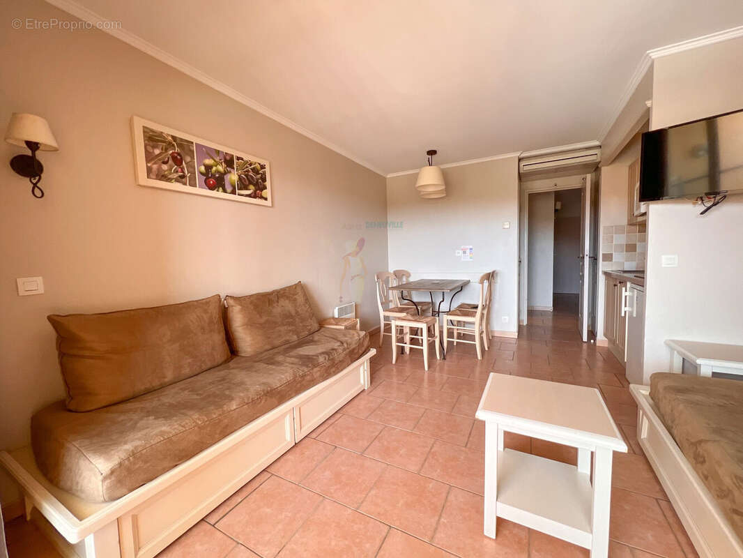 Appartement à LES ISSAMBRES