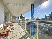 Appartement à VALLAURIS