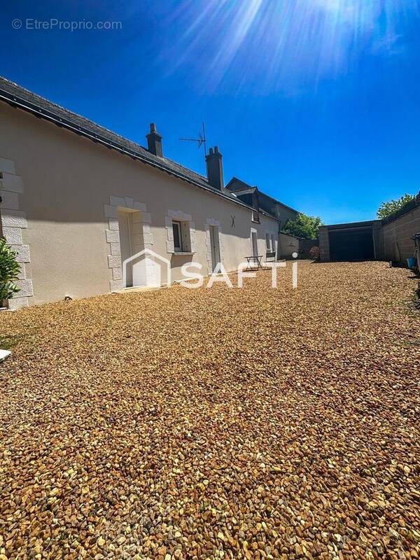 Photo 1 - Maison à LONGUE-JUMELLES