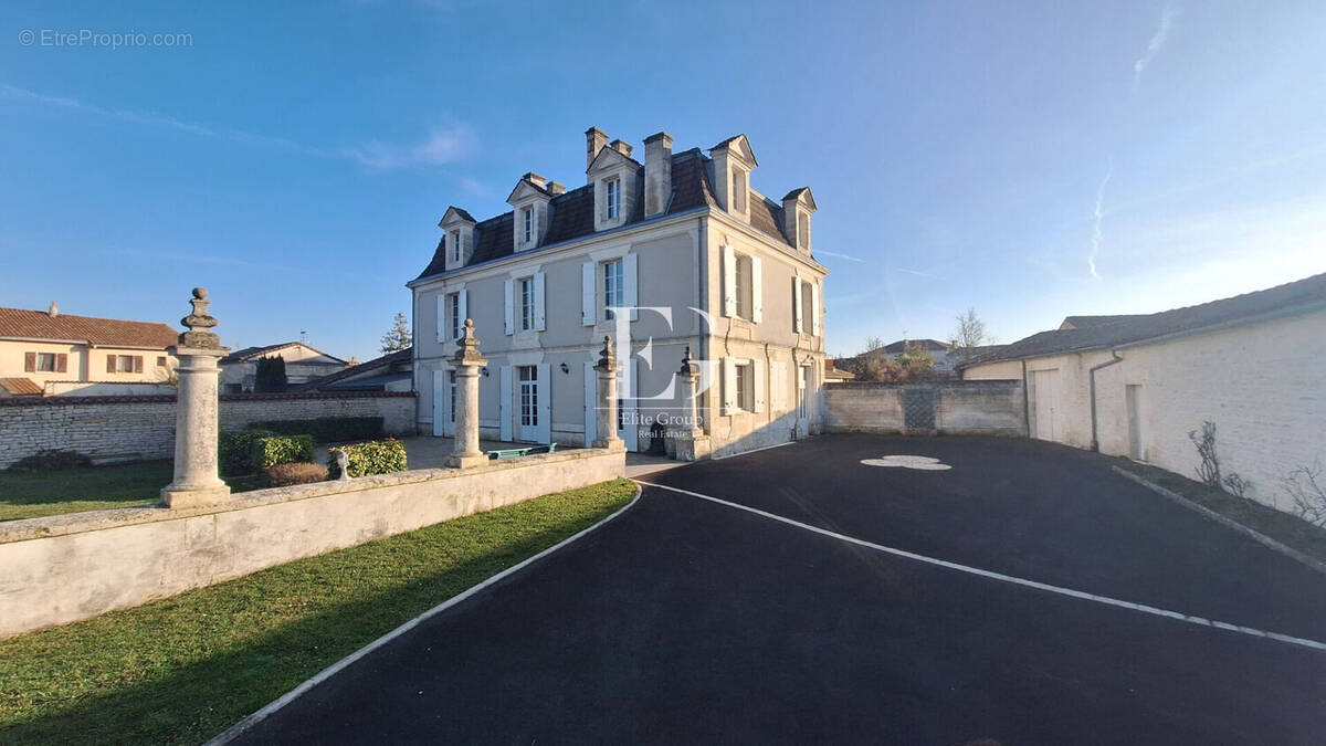 Maison à VARS