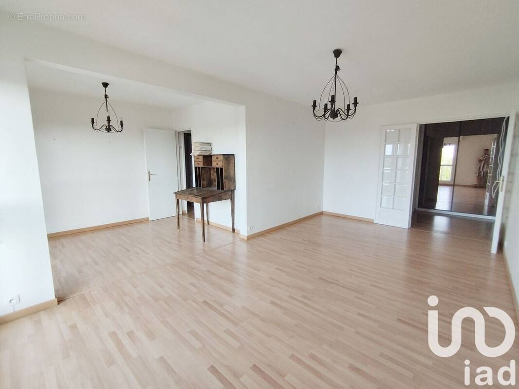 Photo 1 - Appartement à LES ULIS