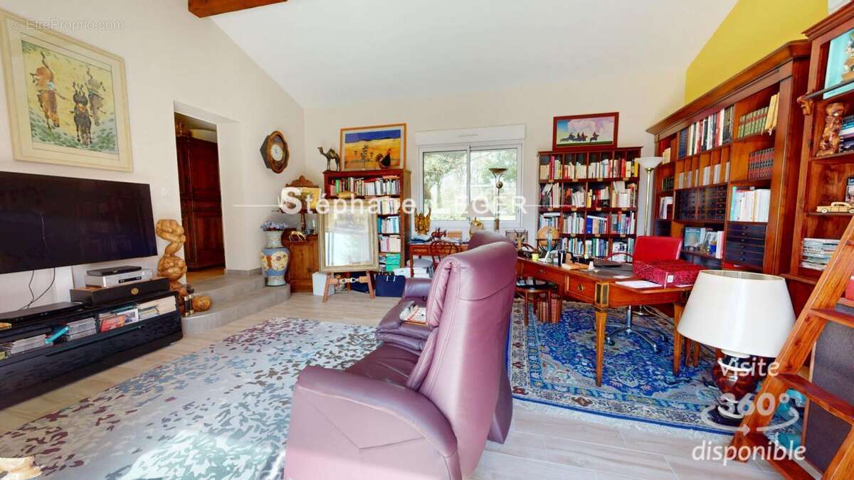 Maison à MONTBOUCHER-SUR-JABRON