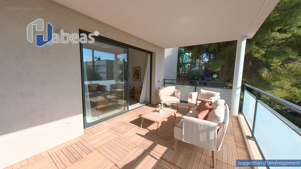 Appartement à HYERES