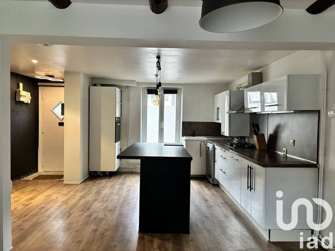 Photo 1 - Appartement à CHATEL-SAINT-GERMAIN