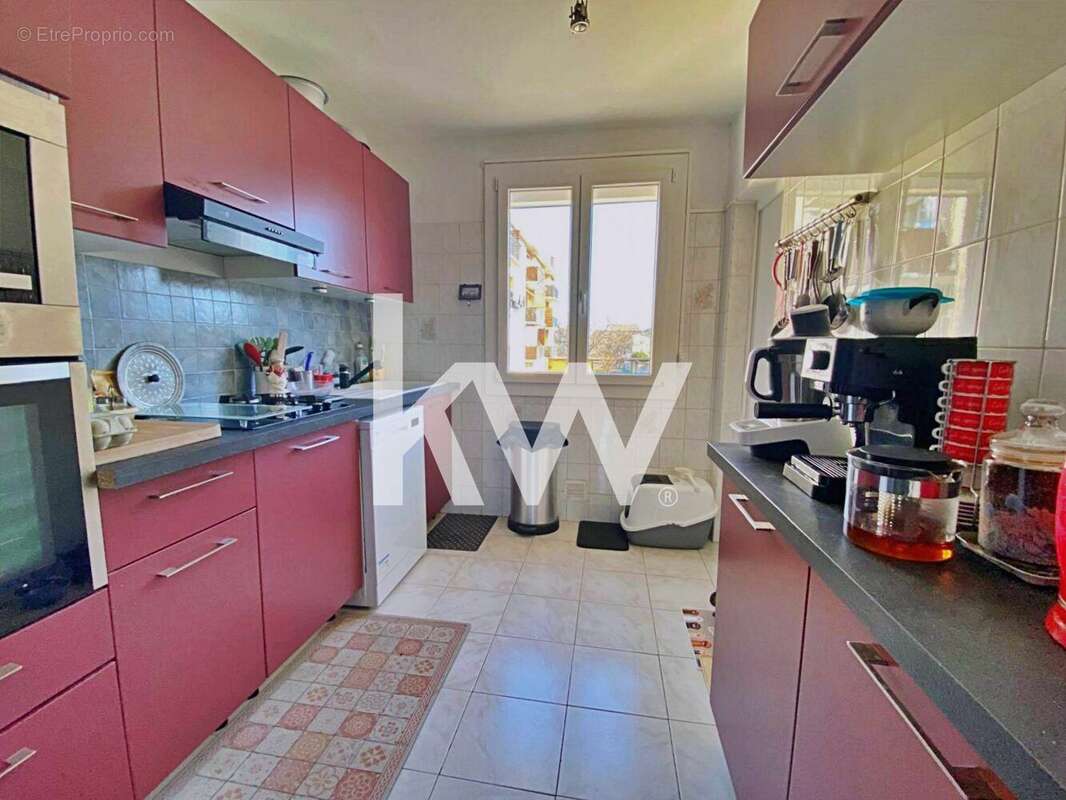 Appartement à VINON-SUR-VERDON