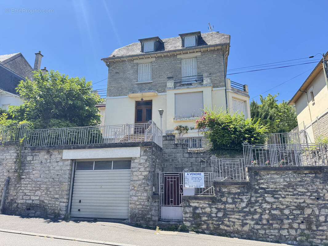Maison à ESPALION