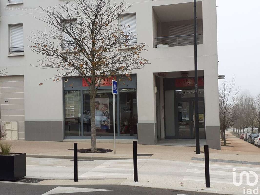 Photo 4 - Commerce à L&#039;ISLE-D&#039;ABEAU