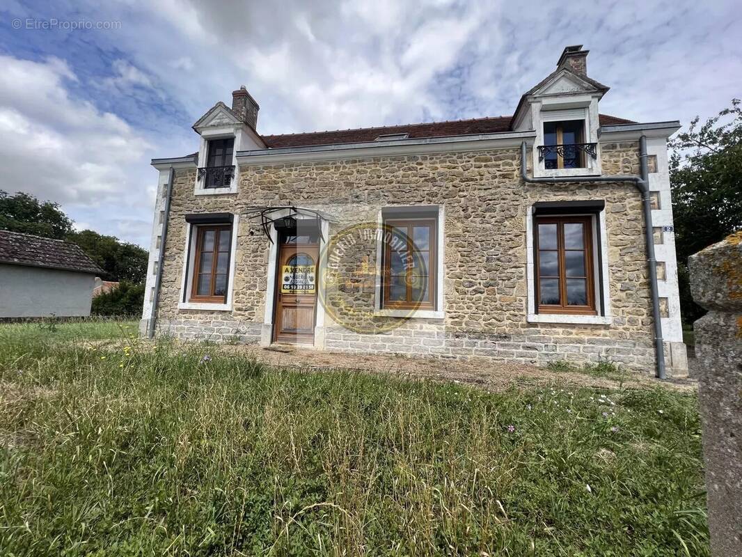 Maison à GERMIGNY-L&#039;EXEMPT