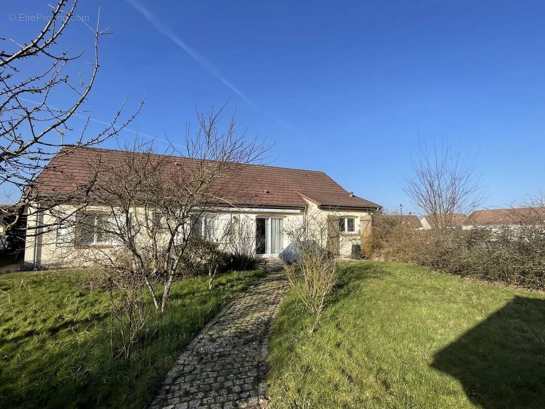 Maison à SENONCHES
