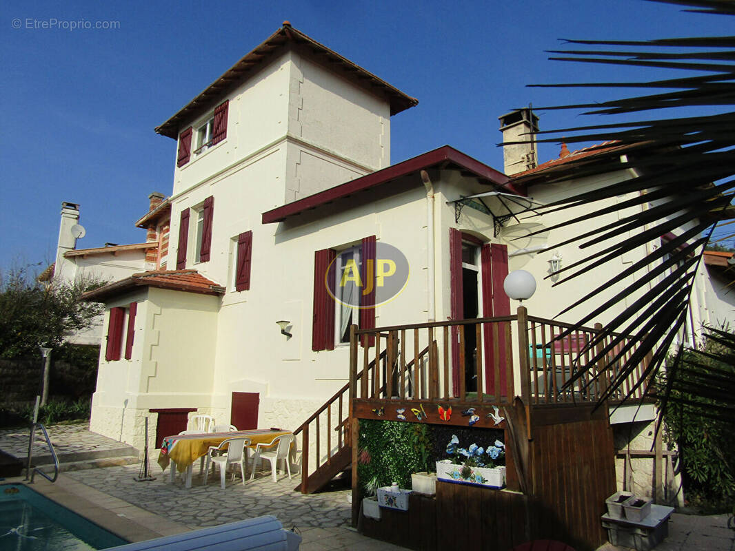 Maison à LACANAU