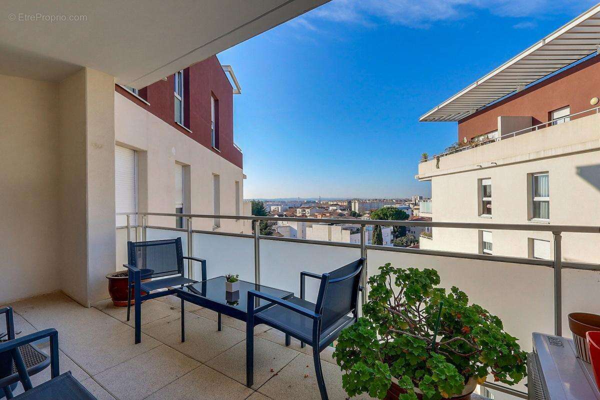 Appartement à NIMES