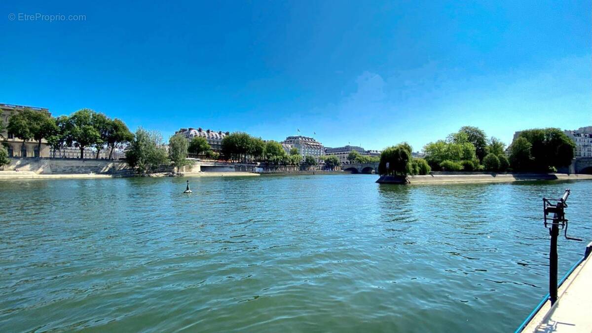 Maison à PARIS-6E
