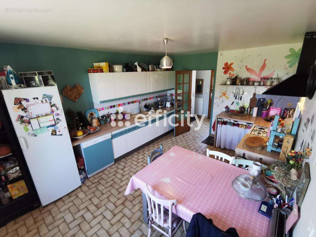 Maison à SAINT-SEVER-CALVADOS