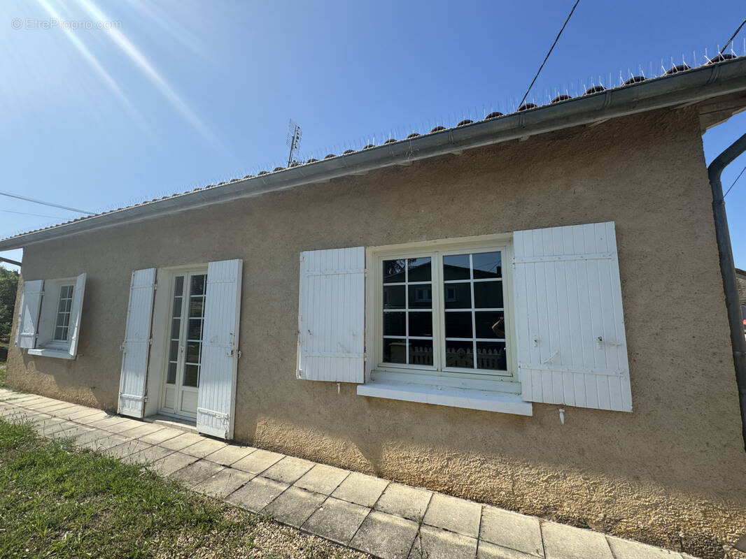 Maison à LAMONZIE-SAINT-MARTIN