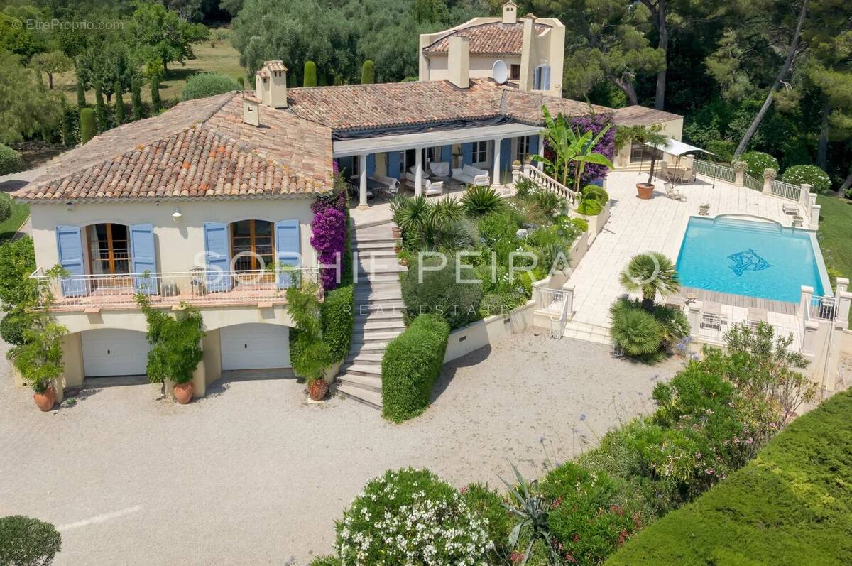 Maison à MOUGINS