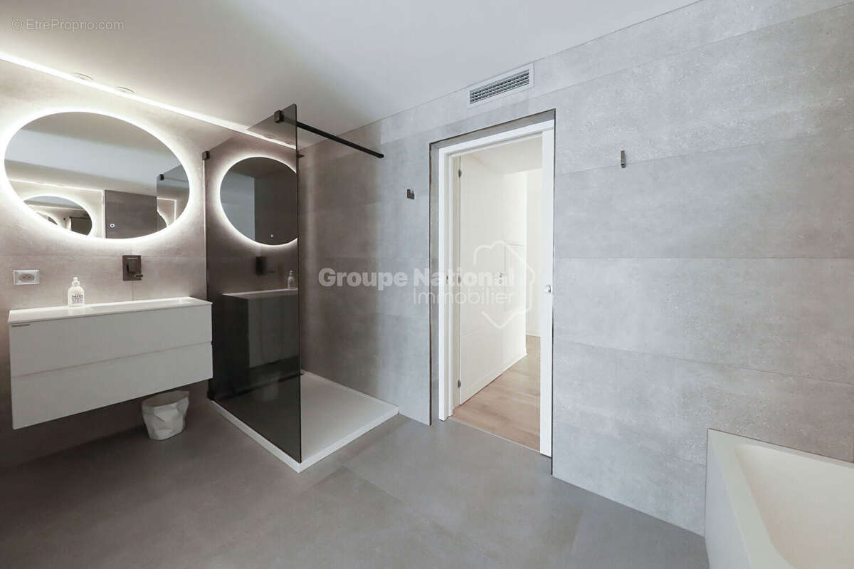 Appartement à CARRY-LE-ROUET