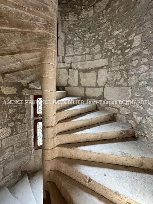 Maison à SAINT-PAUL-TROIS-CHATEAUX