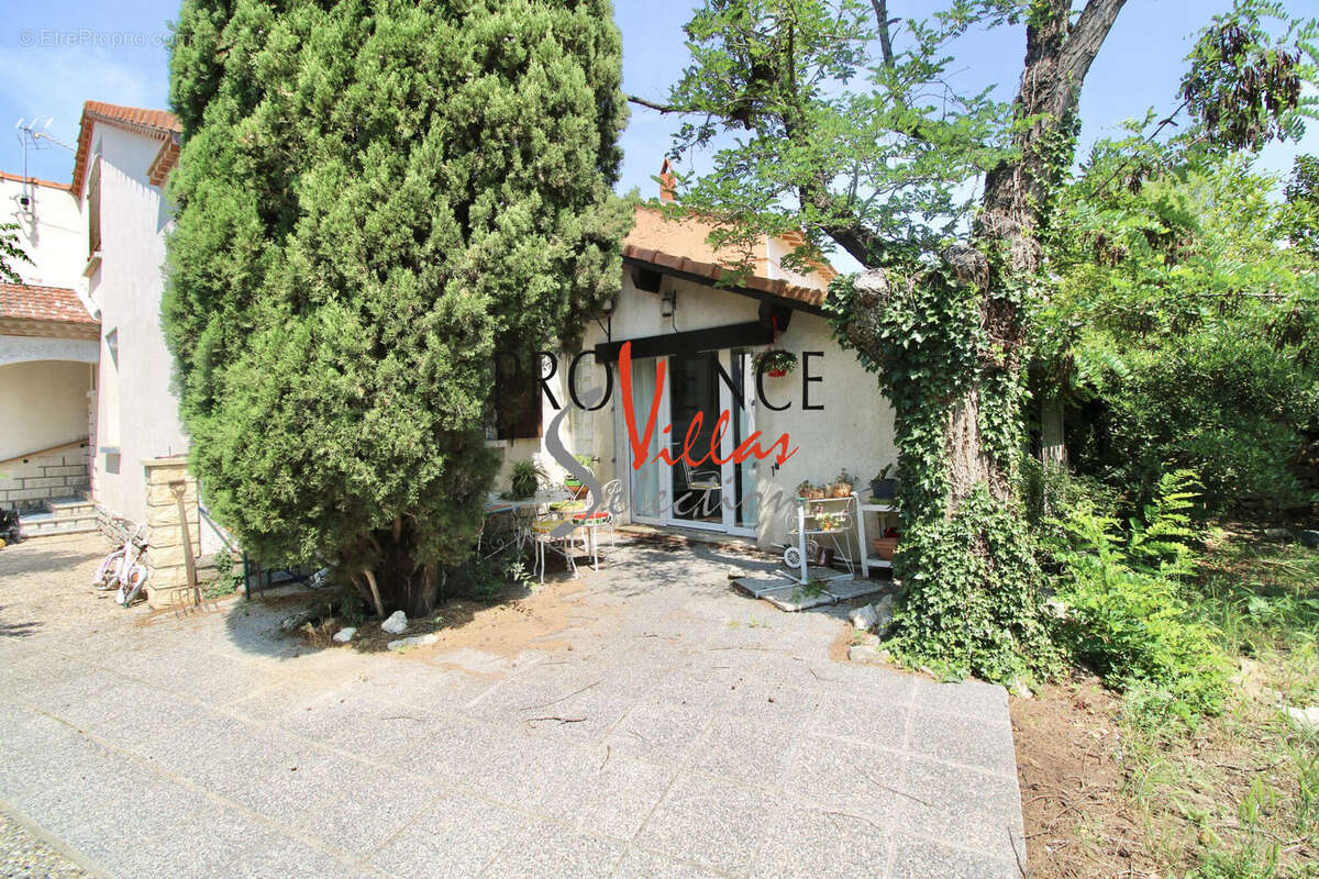 Maison à BEAUCAIRE