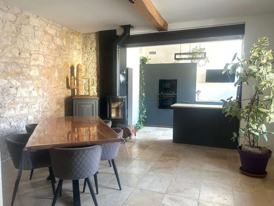 Maison à MONCLAR-DE-QUERCY