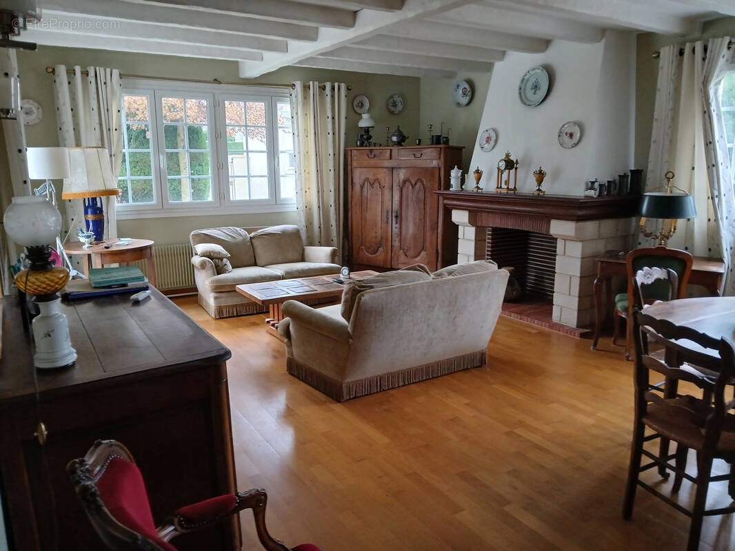 Maison à ROUXMESNIL-BOUTEILLES