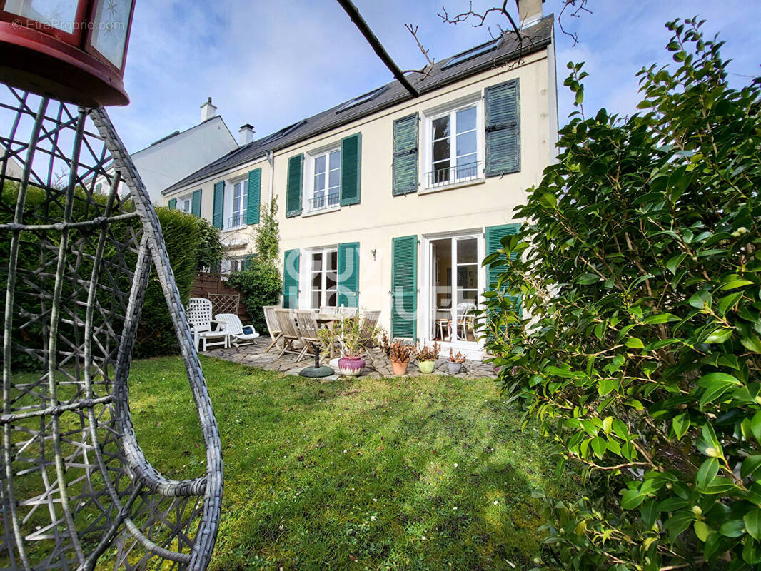 Maison à RUEIL-MALMAISON