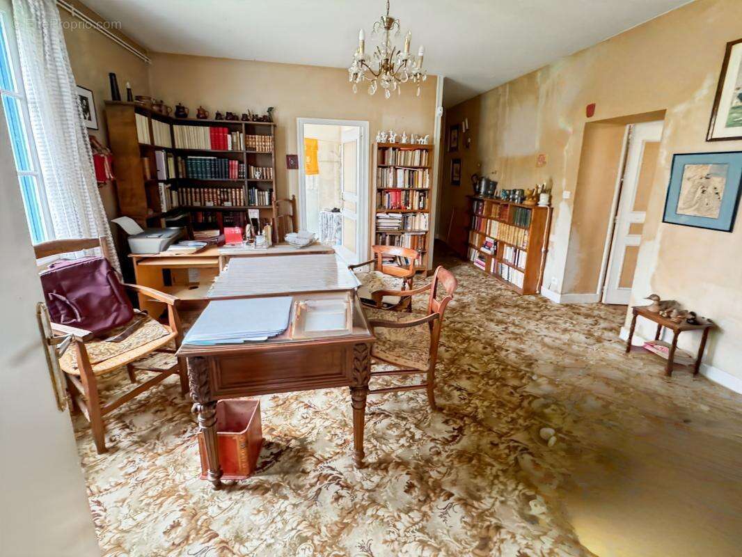Maison à NEUVIC